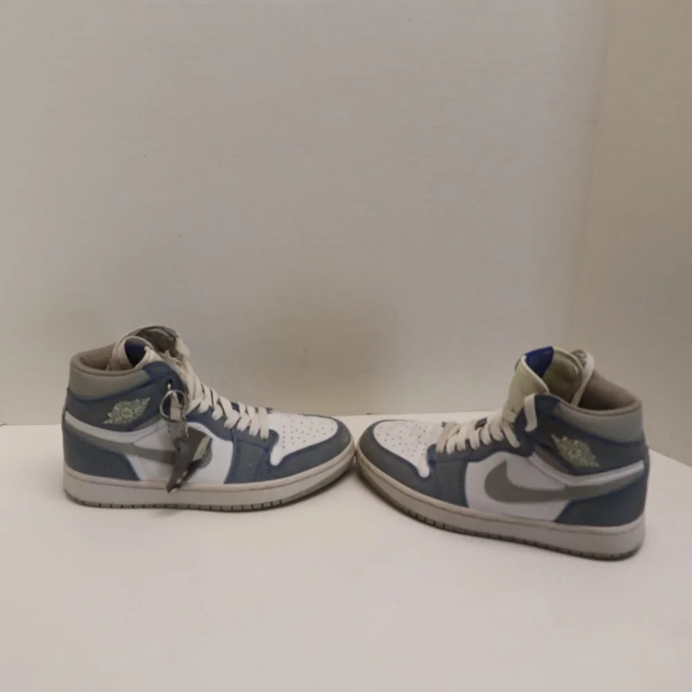 Nike Air Jordan Women's Athletic Shoes‎ Gray and White High Tops Size 7